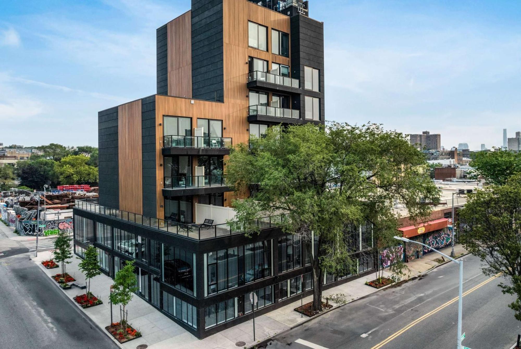 Nova Brooklyn Hotel 3*